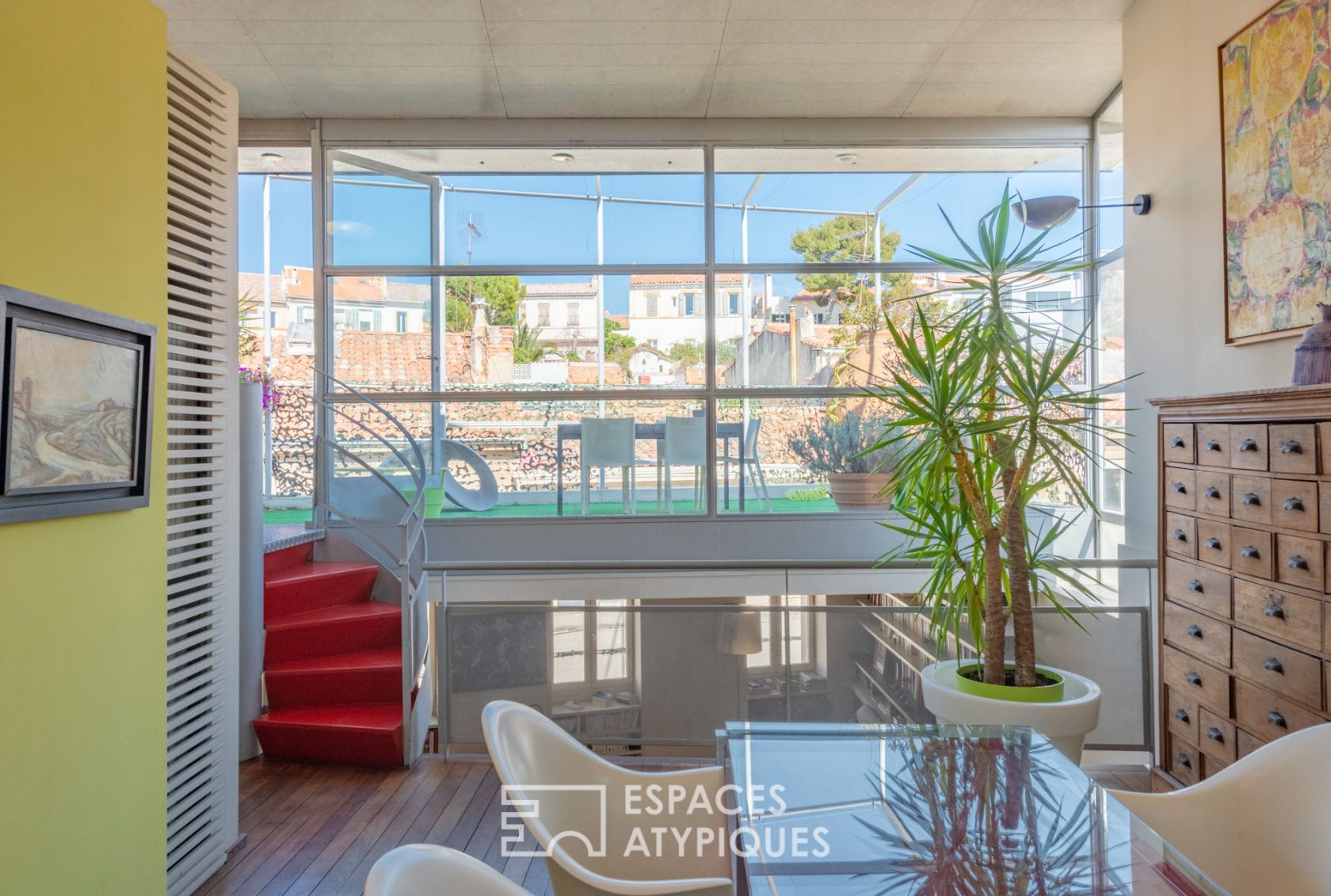 MAISON D’ARCHITECTE AVEC TERRASSE