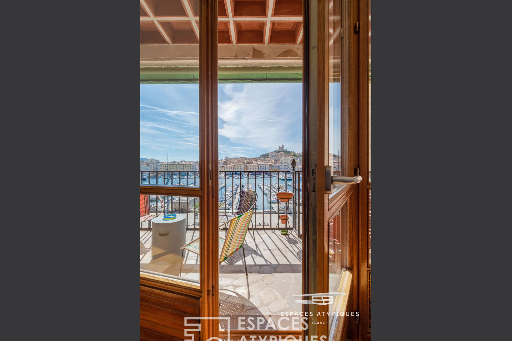 Appartement Pouillon avec vue sur le Port