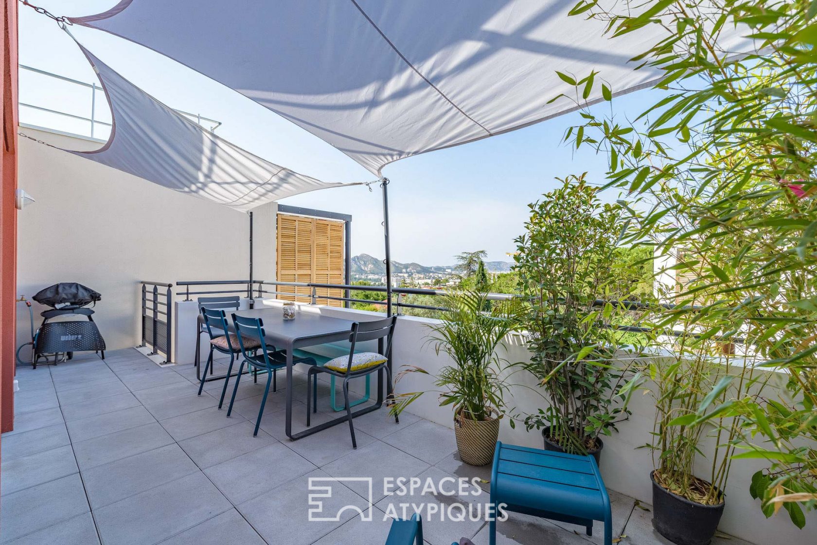 Appartement contemporain avec terrasse