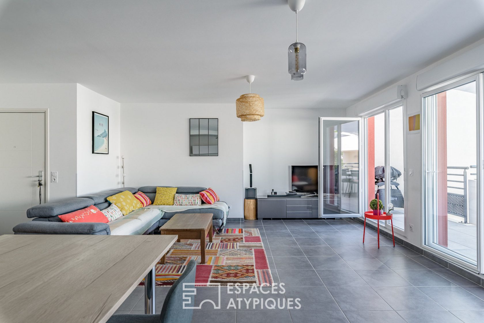 Appartement contemporain avec terrasse