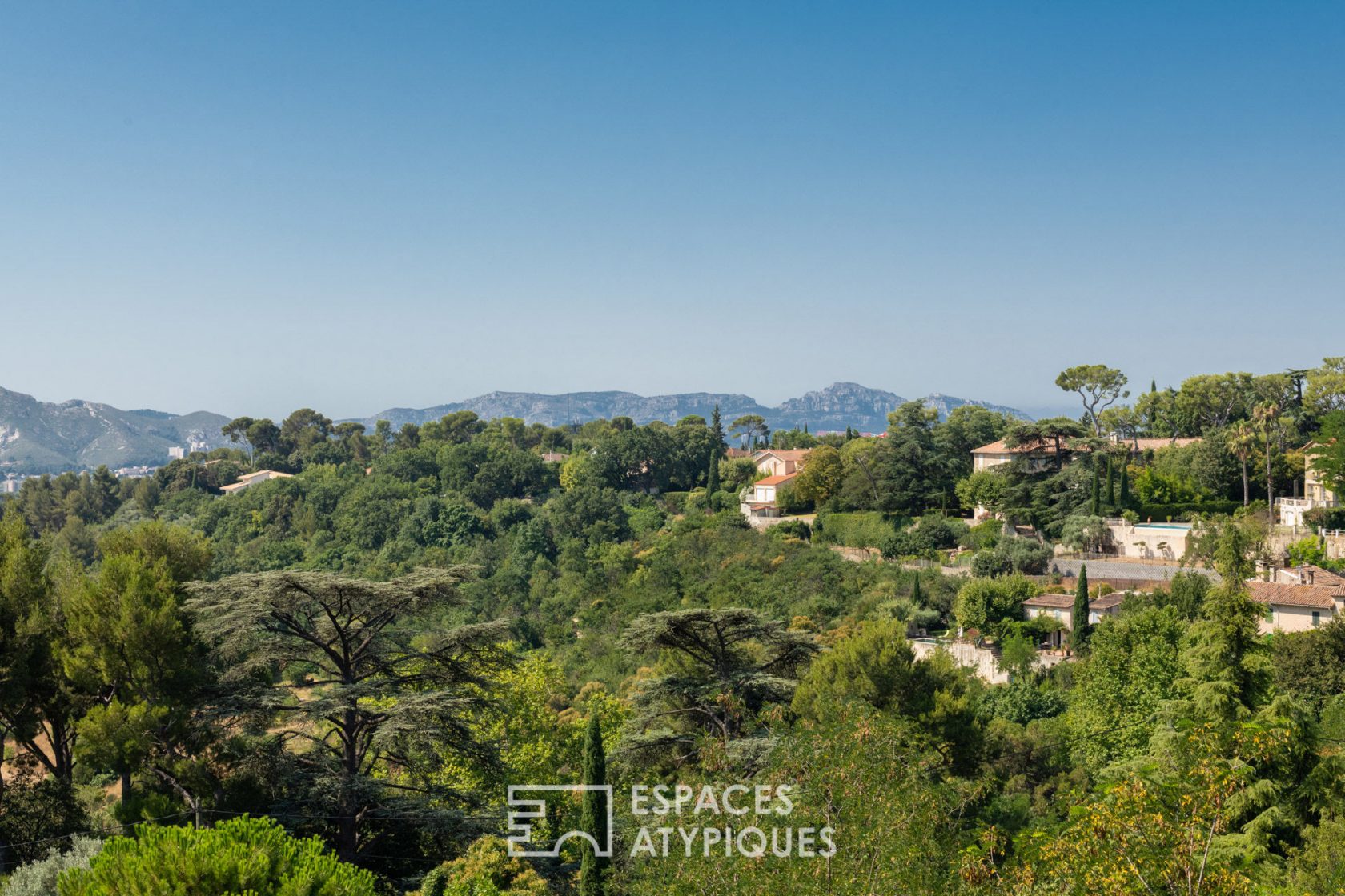 Rez-de-jardin contemporain en duplex