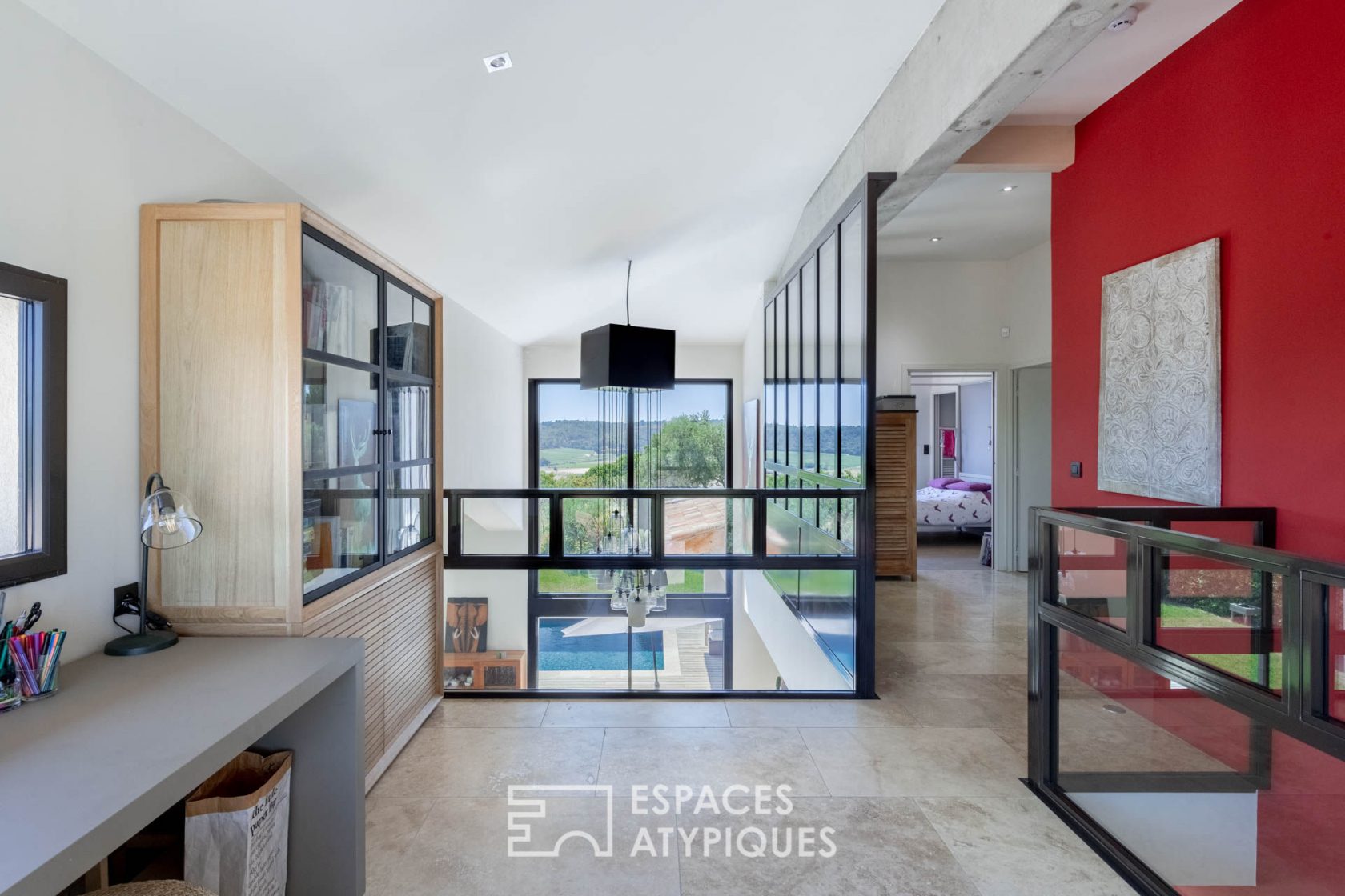 Villa contemporaine aux volumes audacieux