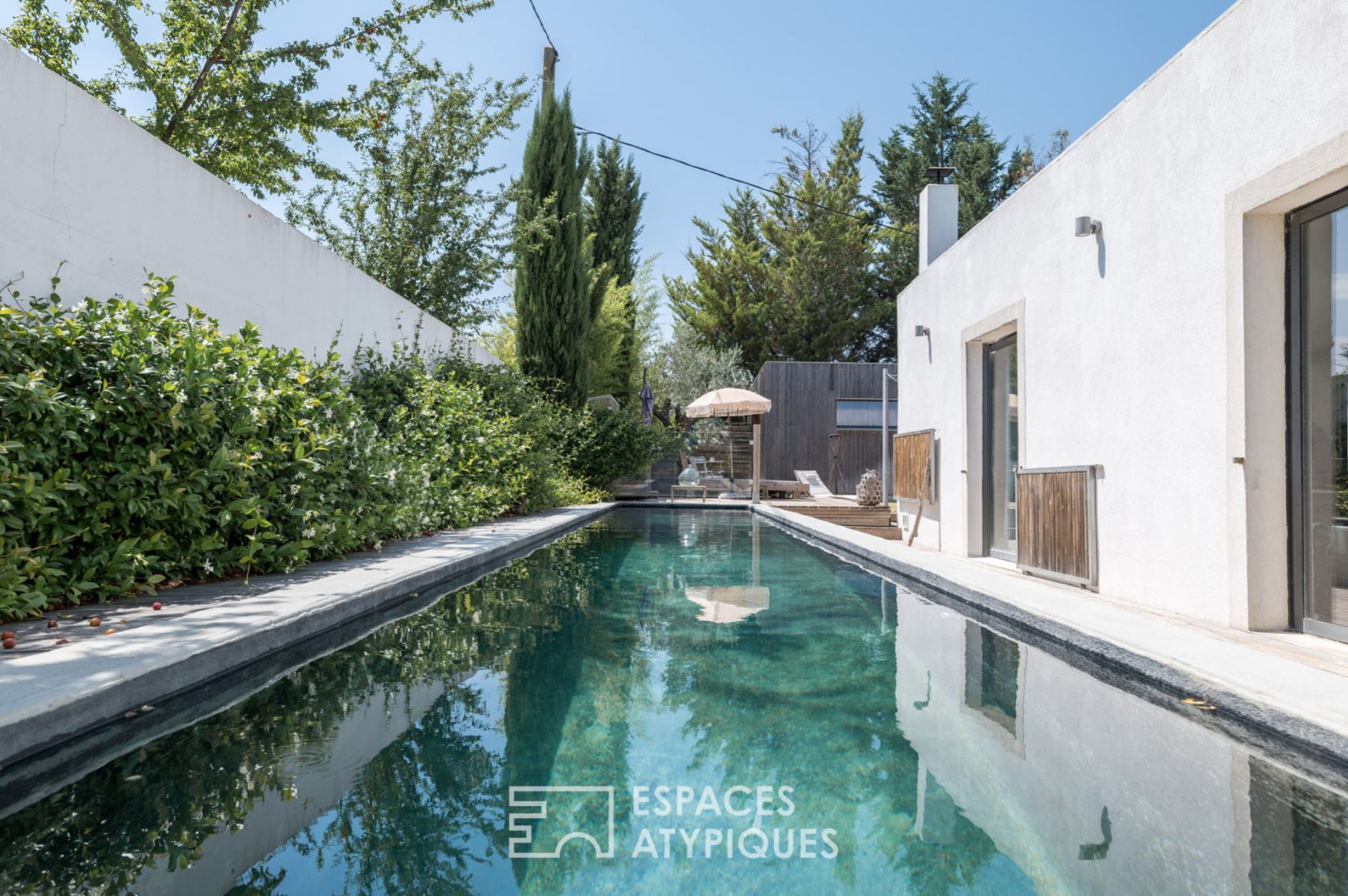 13090 aix en provence - Villa contemporaine de plain-pied avec piscine - Réf. 1282EM