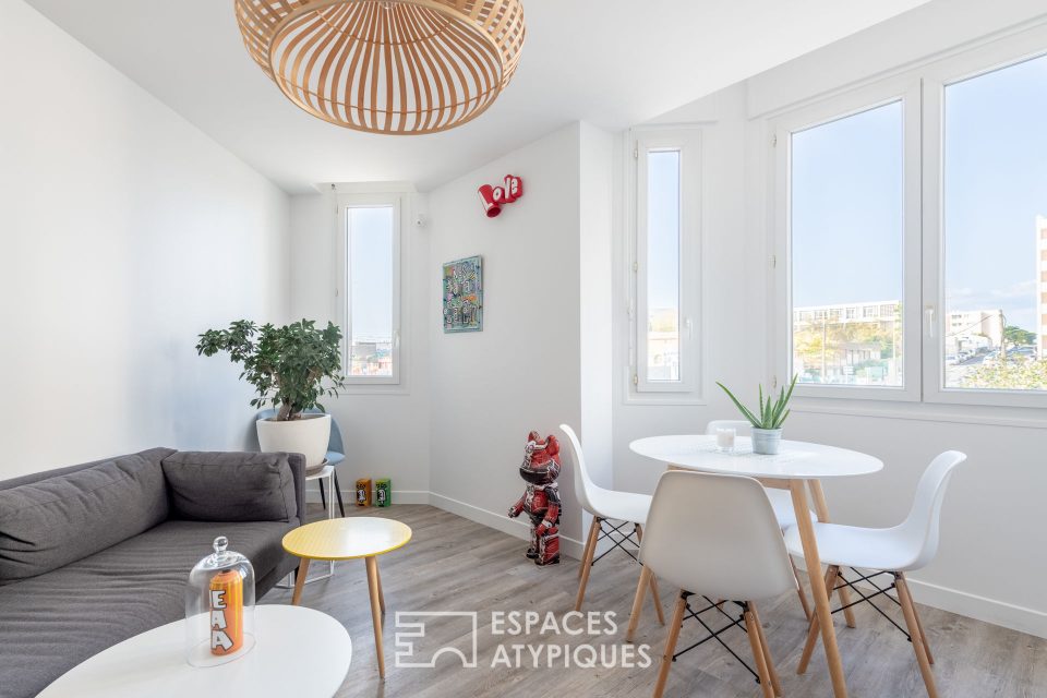 13007 MARSEILLE - APPARTEMENT ART-DÉCO EN FRONT DE MER - Réf. 1332EM