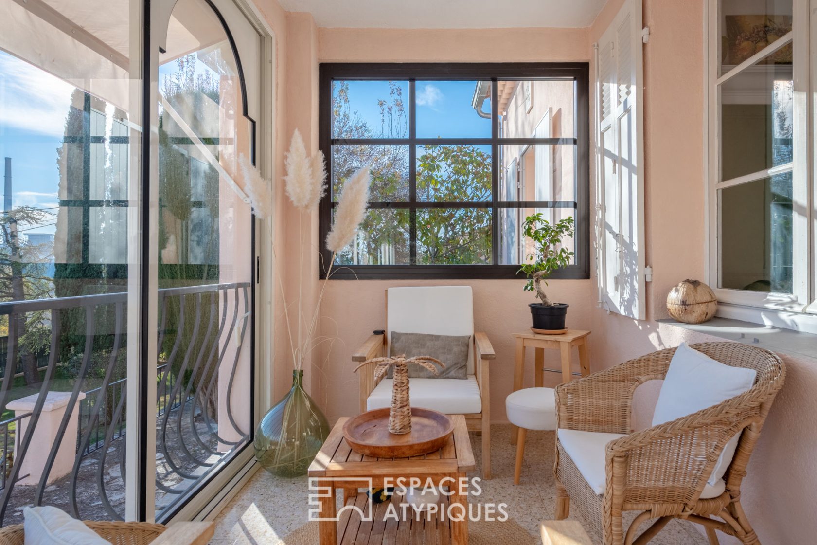 Renovated house with garden and swimming pool