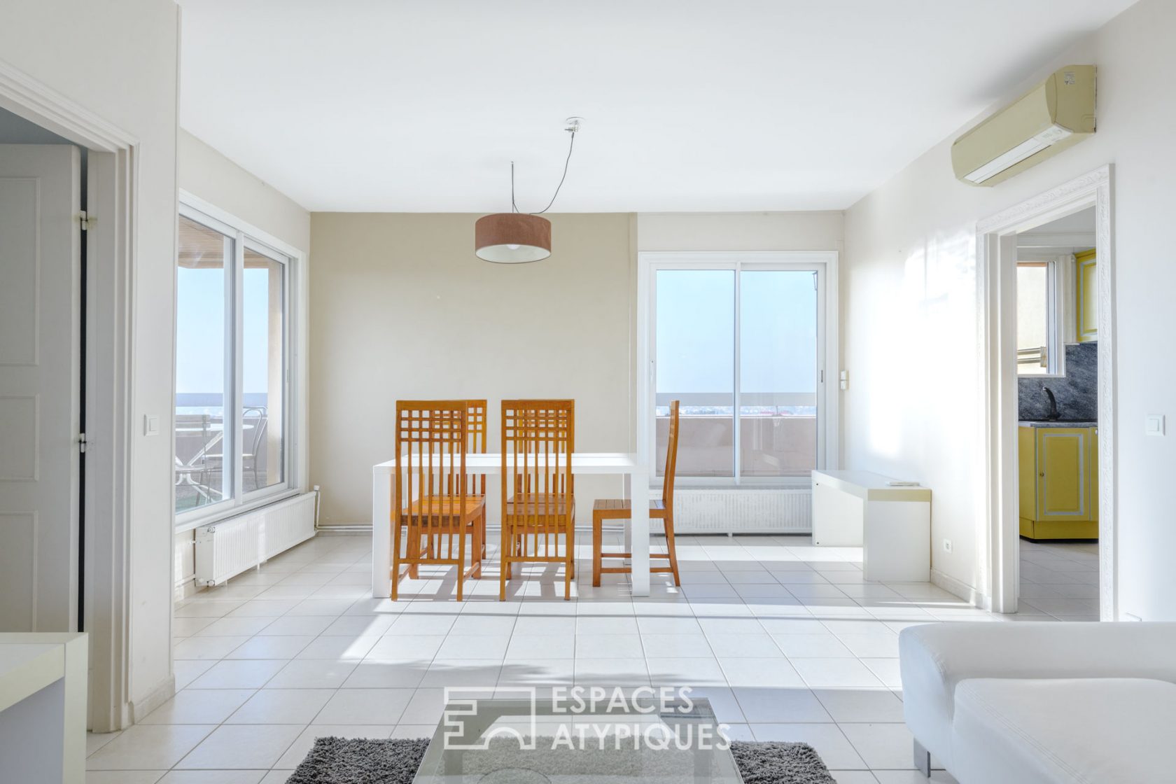 APARTMENT WITH TERRACES AND PANORAMIC VIEW