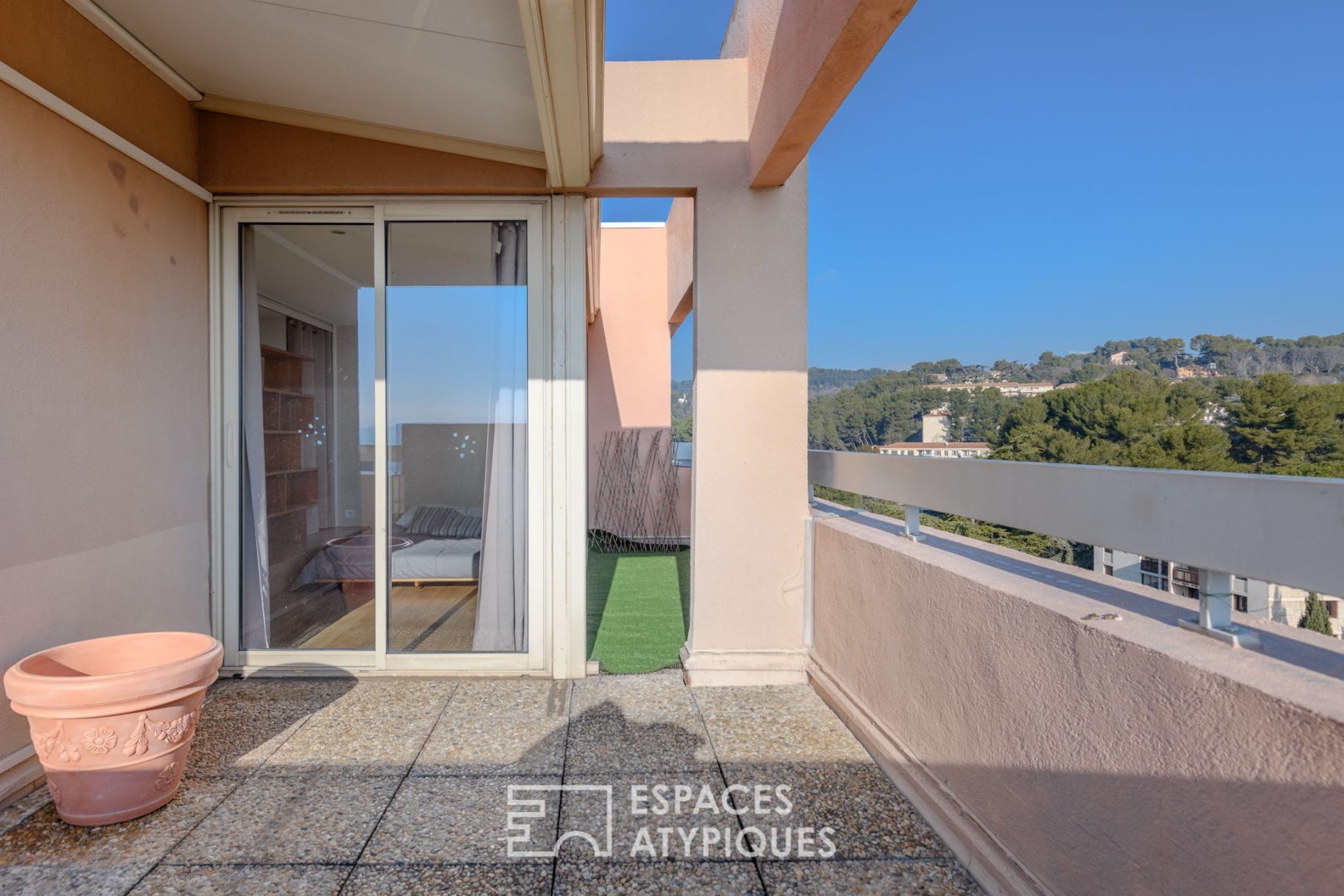 APARTMENT WITH TERRACES AND PANORAMIC VIEW