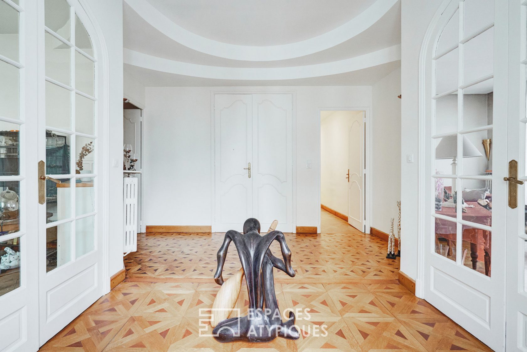 Grand appartement Art Déco en dernier étage