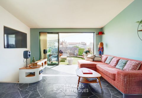 Duplex inversé Art déco avec terrasse et vue