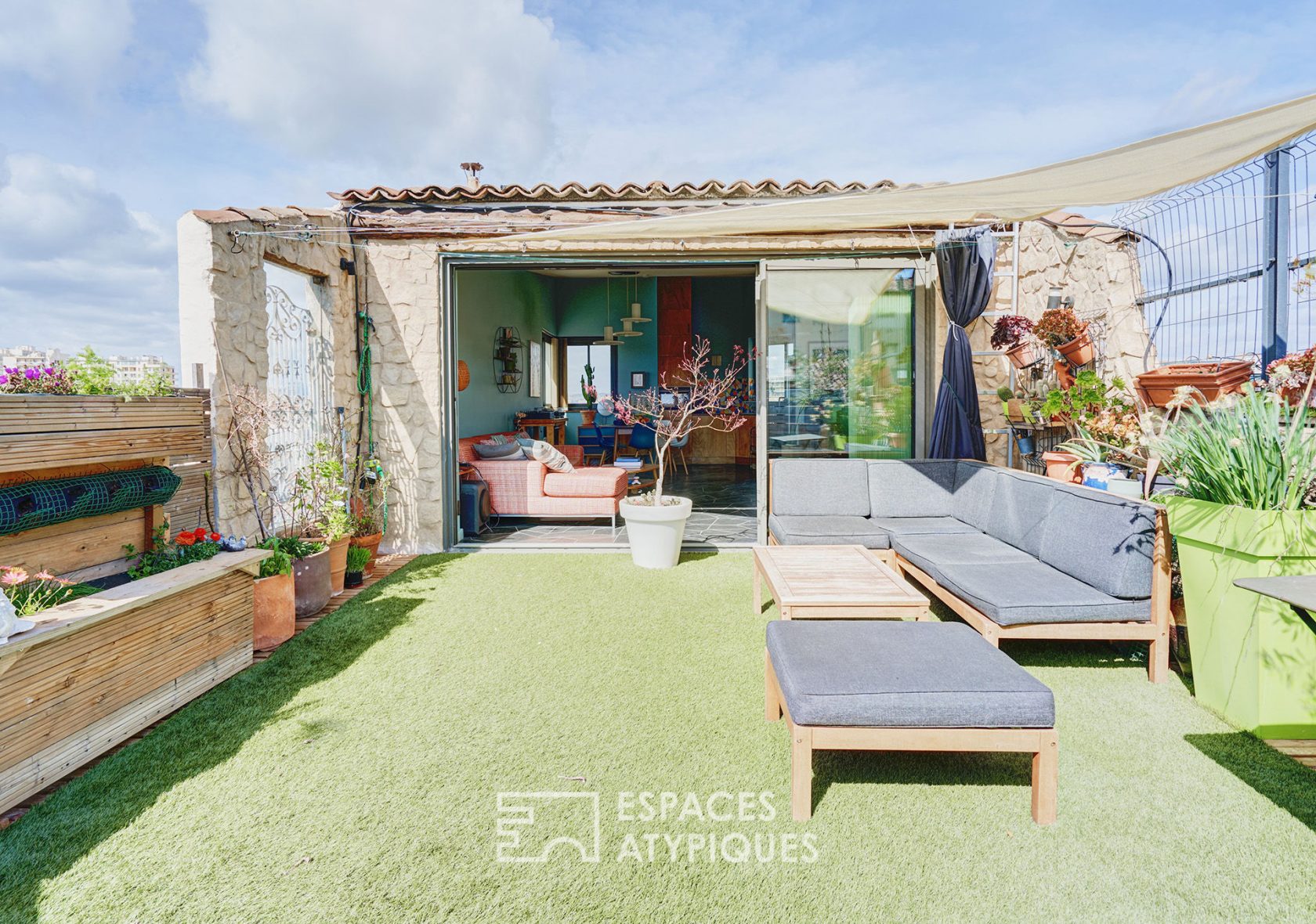 Duplex inversé Art déco avec terrasse et vue