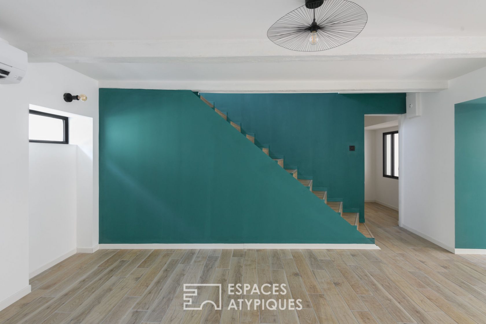 TOWN HOUSE REVISITED IN CONTEMPORARY