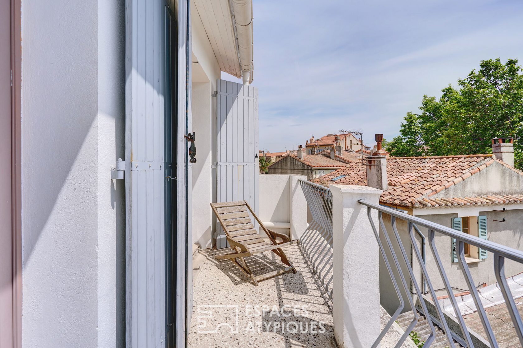 Maison de ville avec jardin, terrasses et vue dégagée