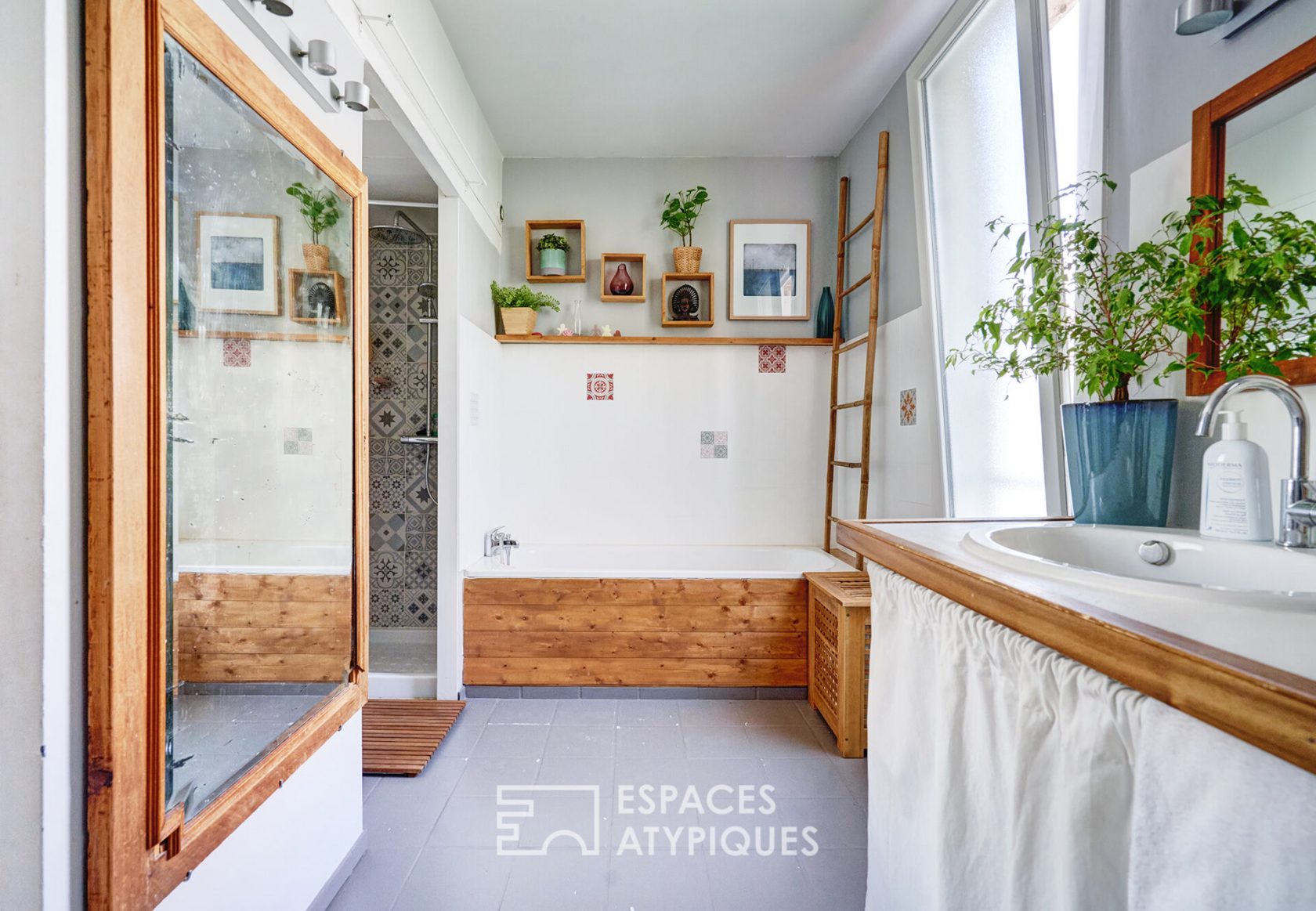 Triplex avec terrasse au coeur du cours Julien