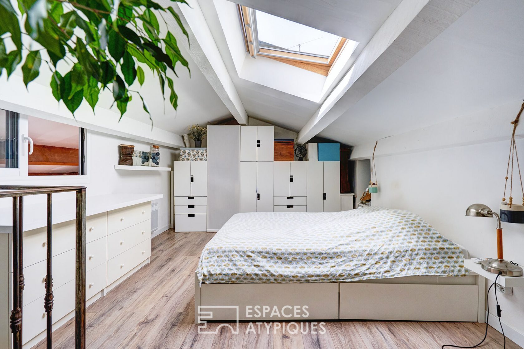 Triplex avec terrasse au coeur du cours Julien