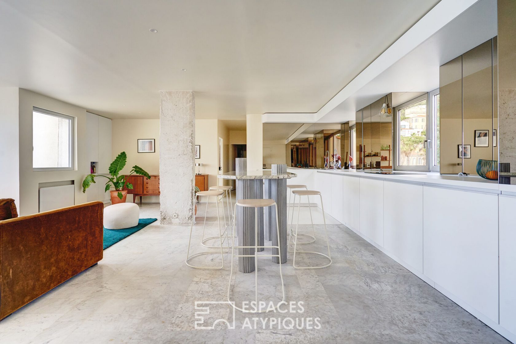 Renovated apartment with sea view