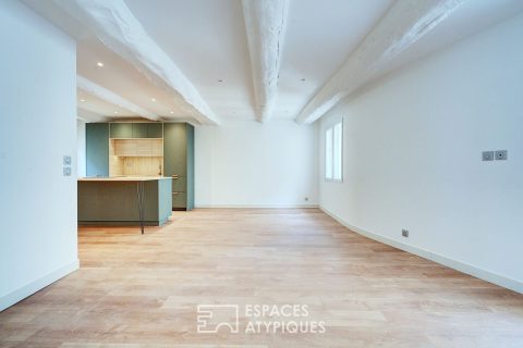 Renovated duplex in La Joliette