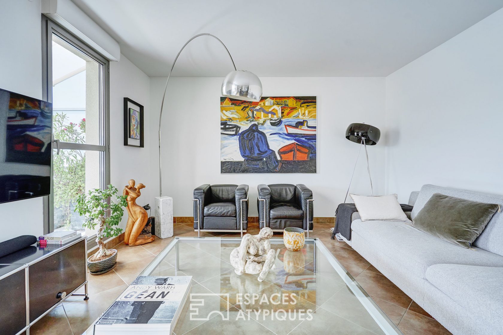 Duplex contemporain avec terrasse en dernier étage