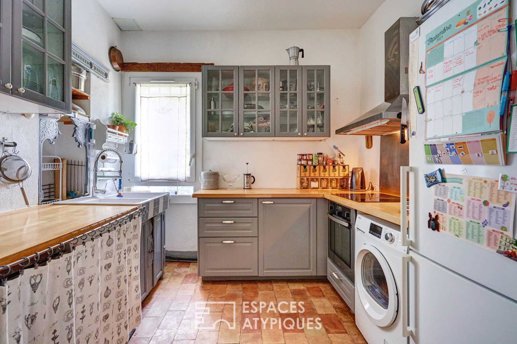 Maison de caractère avec piscine et jardin
