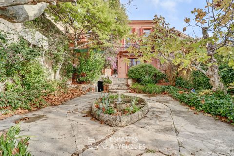 Maison de ville avec jardin et vue mer à renover