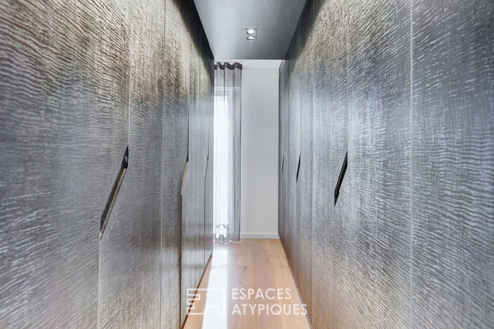 Appartement contemporain avec terrasse et vue