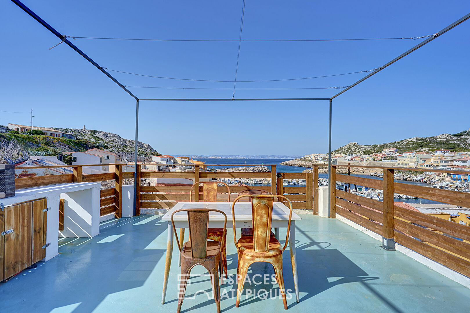 Maison de pêcheur avec toit terrasse aux Goudes