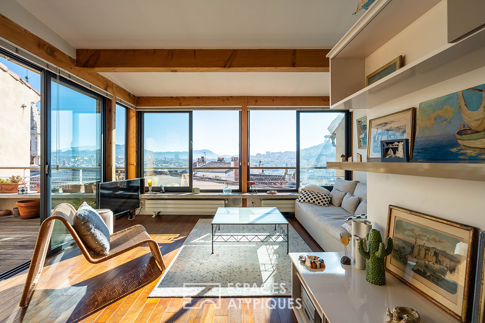Duplex dans un ancien moulin avec terrasse et vue panoramique