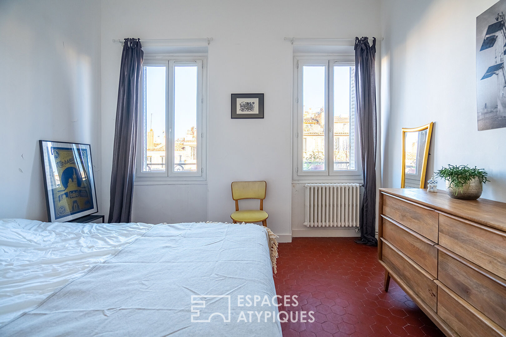 Marseille apartment with balcony