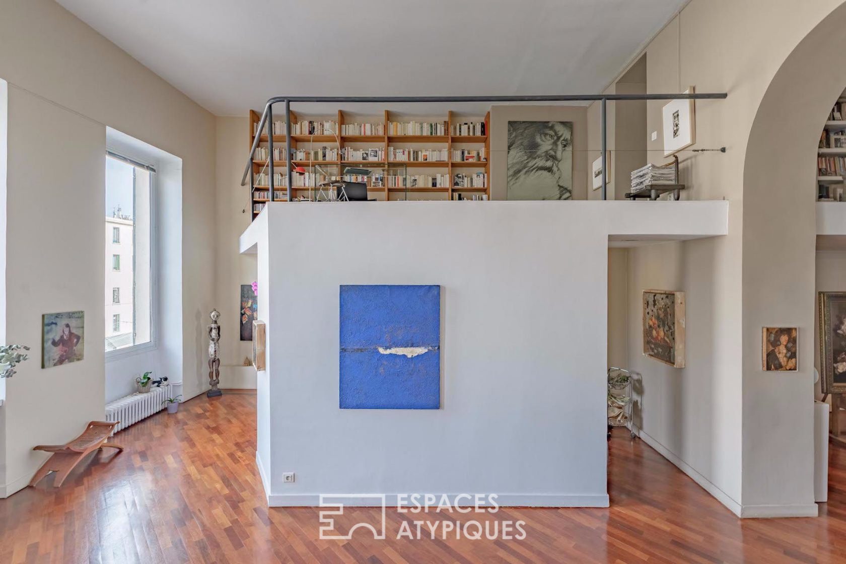 LOFT WITH VIEW IN ANCIENT ARSENAUX AT THE VIEUX PORT