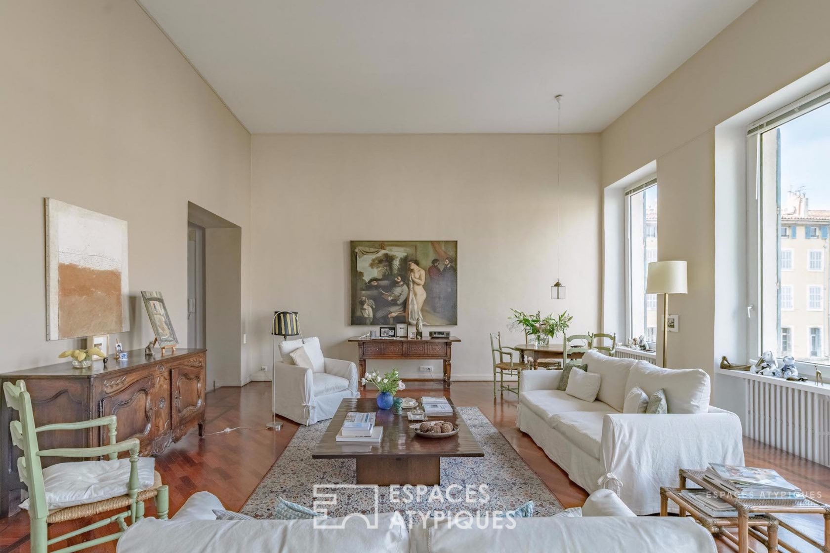 LOFT WITH VIEW IN ANCIENT ARSENAUX AT THE VIEUX PORT