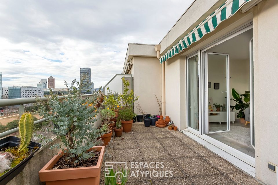 Dernier étage avec terrasse et vue panoramique