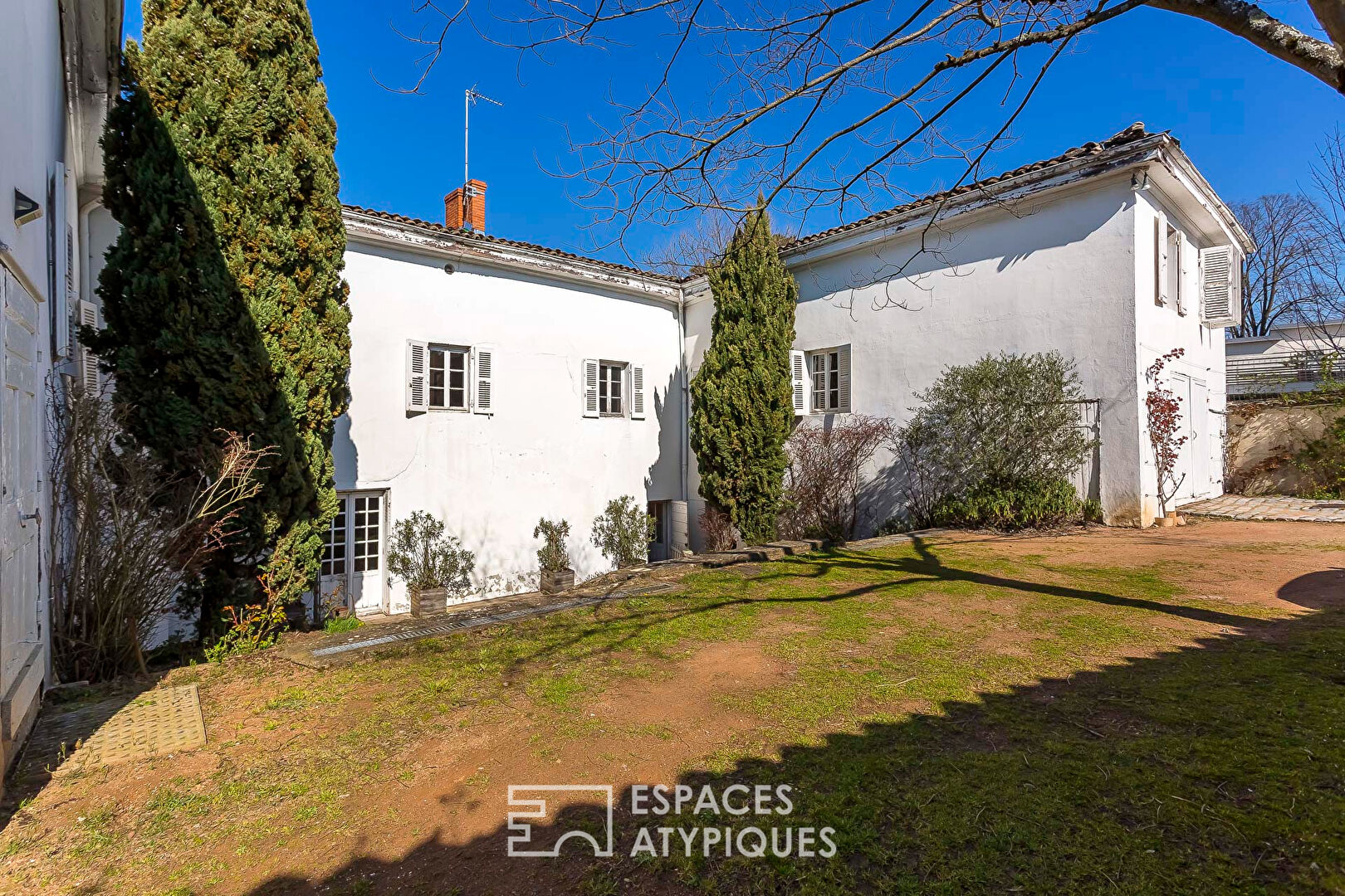 Maison ancienne de charme avec vue sur les monts du lyonnais