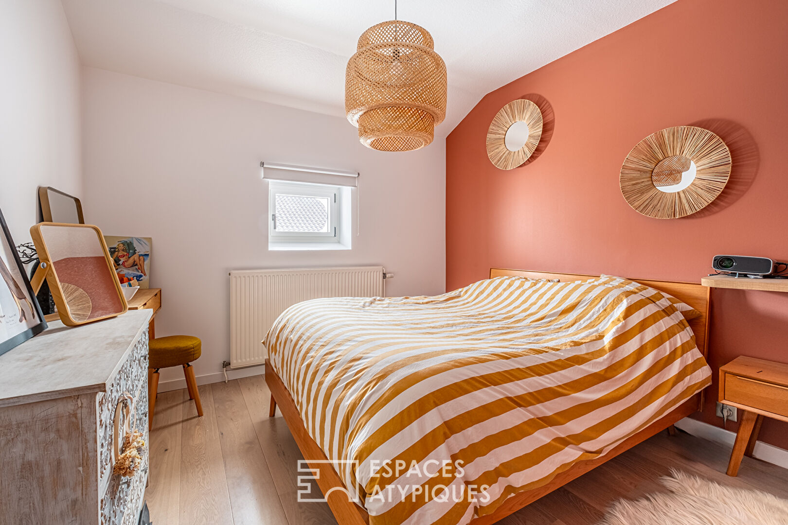 Duplex entièrement rénové au dernier étage