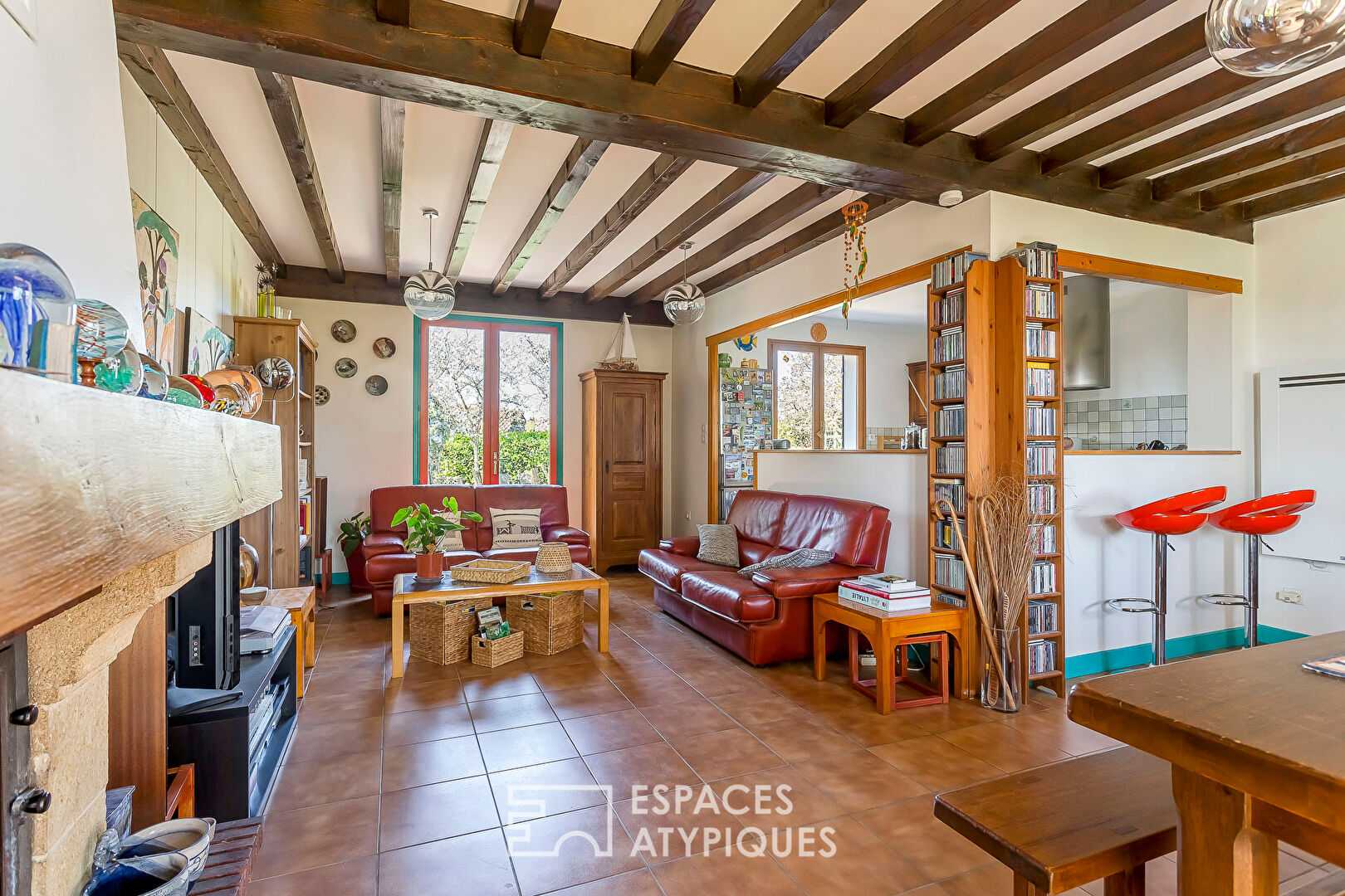 Family house to renovate with large garden