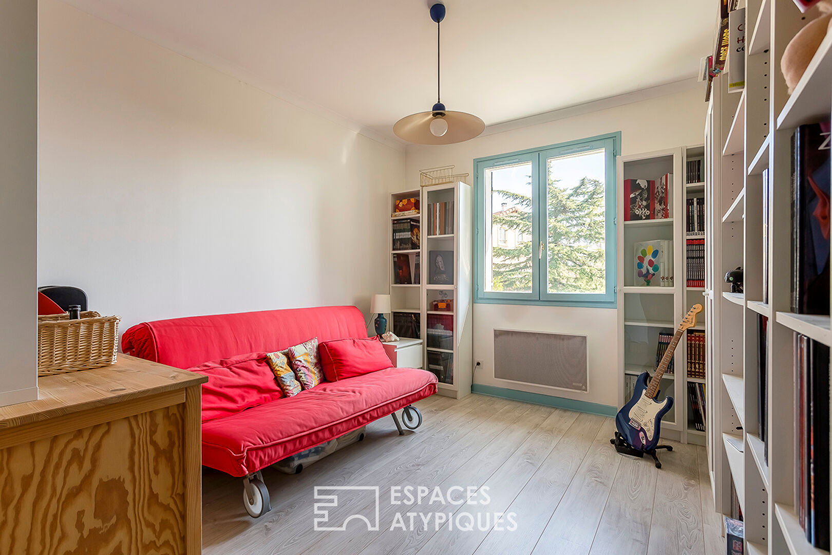 Family house to renovate with large garden