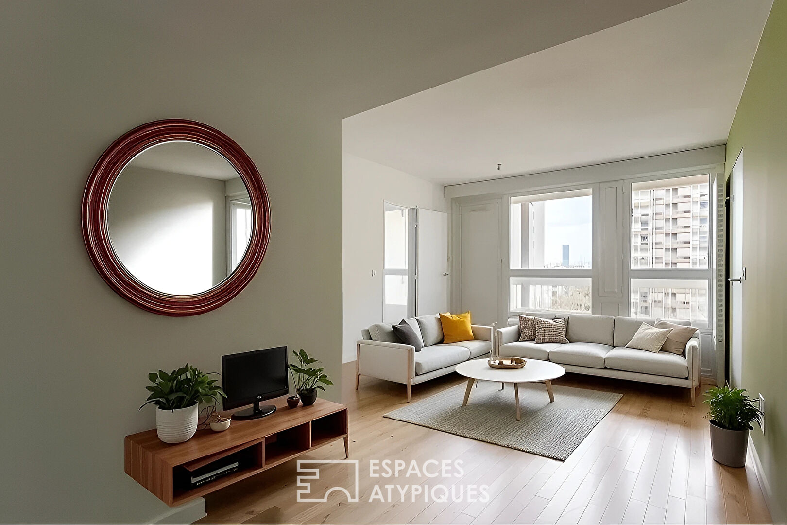 Renovated one-bedroom apartment with balconies