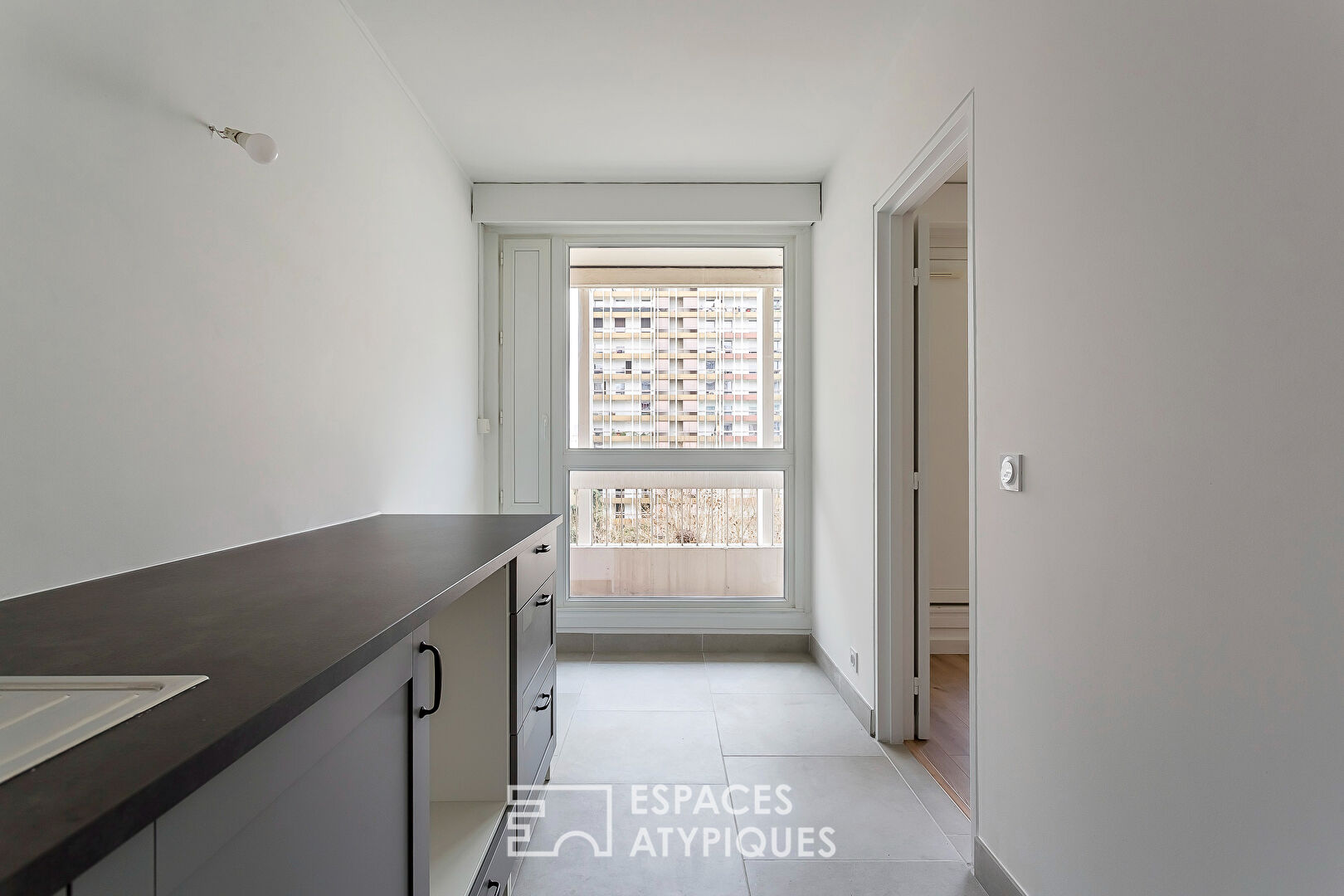 Renovated one-bedroom apartment with balconies