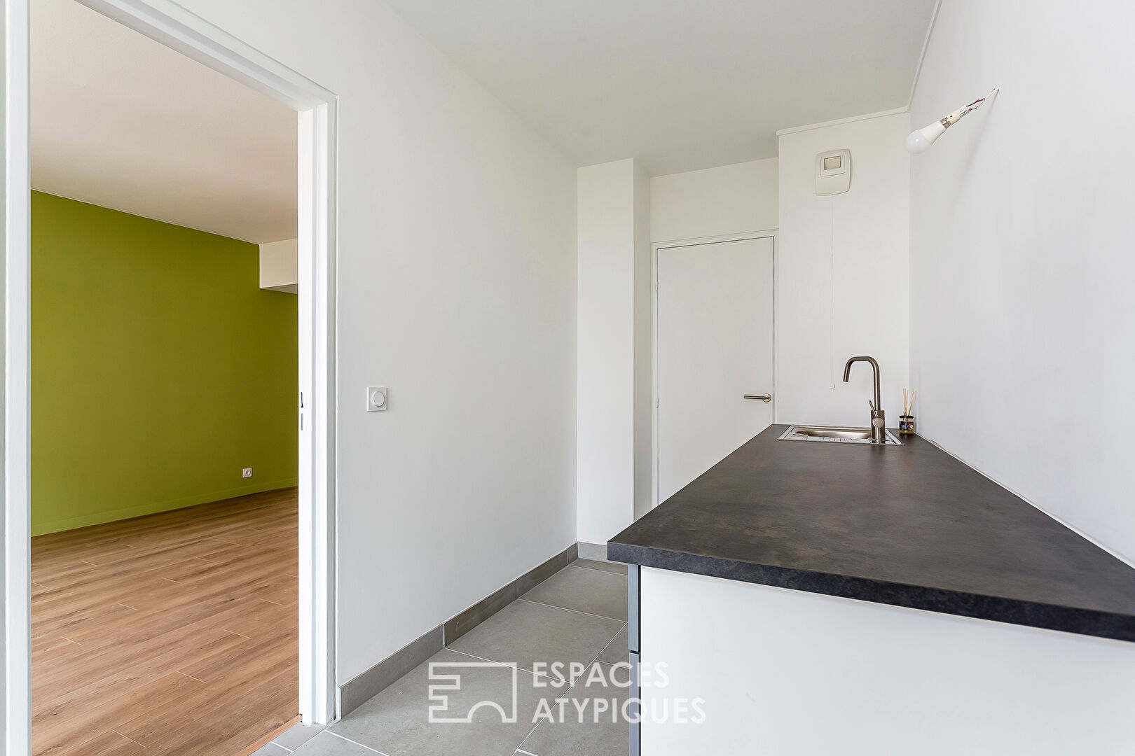 Renovated one-bedroom apartment with balconies