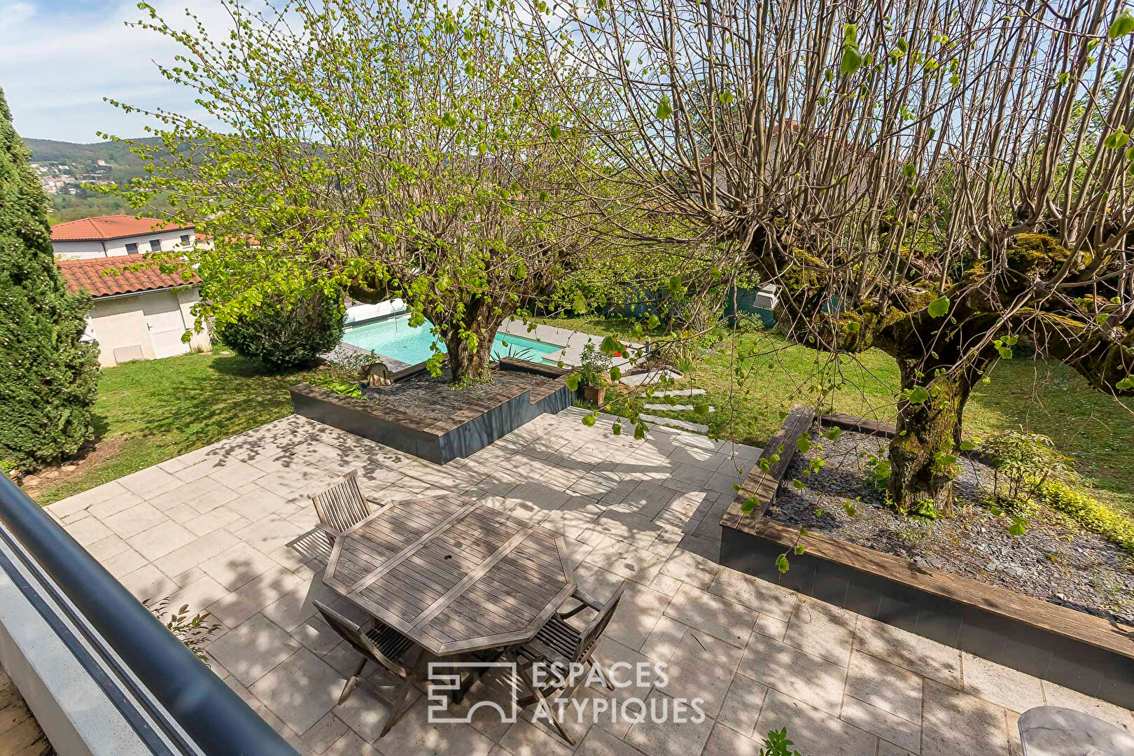 Old house with extension and swimming pool