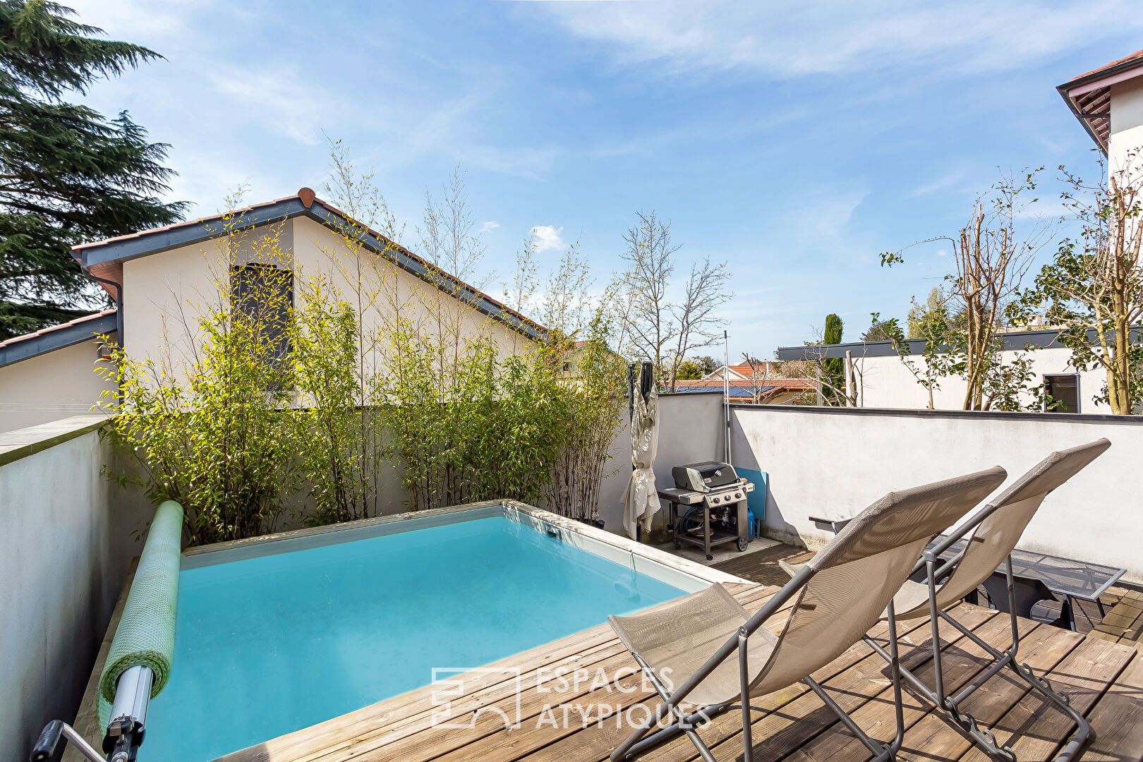 Maison d&rsquo;architecte avec jardin et piscine
