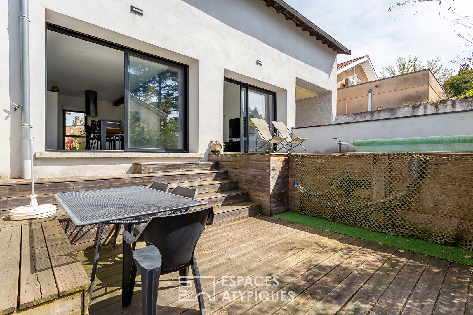 Maison d&rsquo;architecte avec jardin et piscine