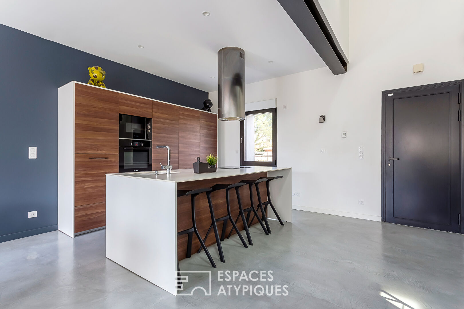 Maison d&rsquo;architecte avec jardin et piscine