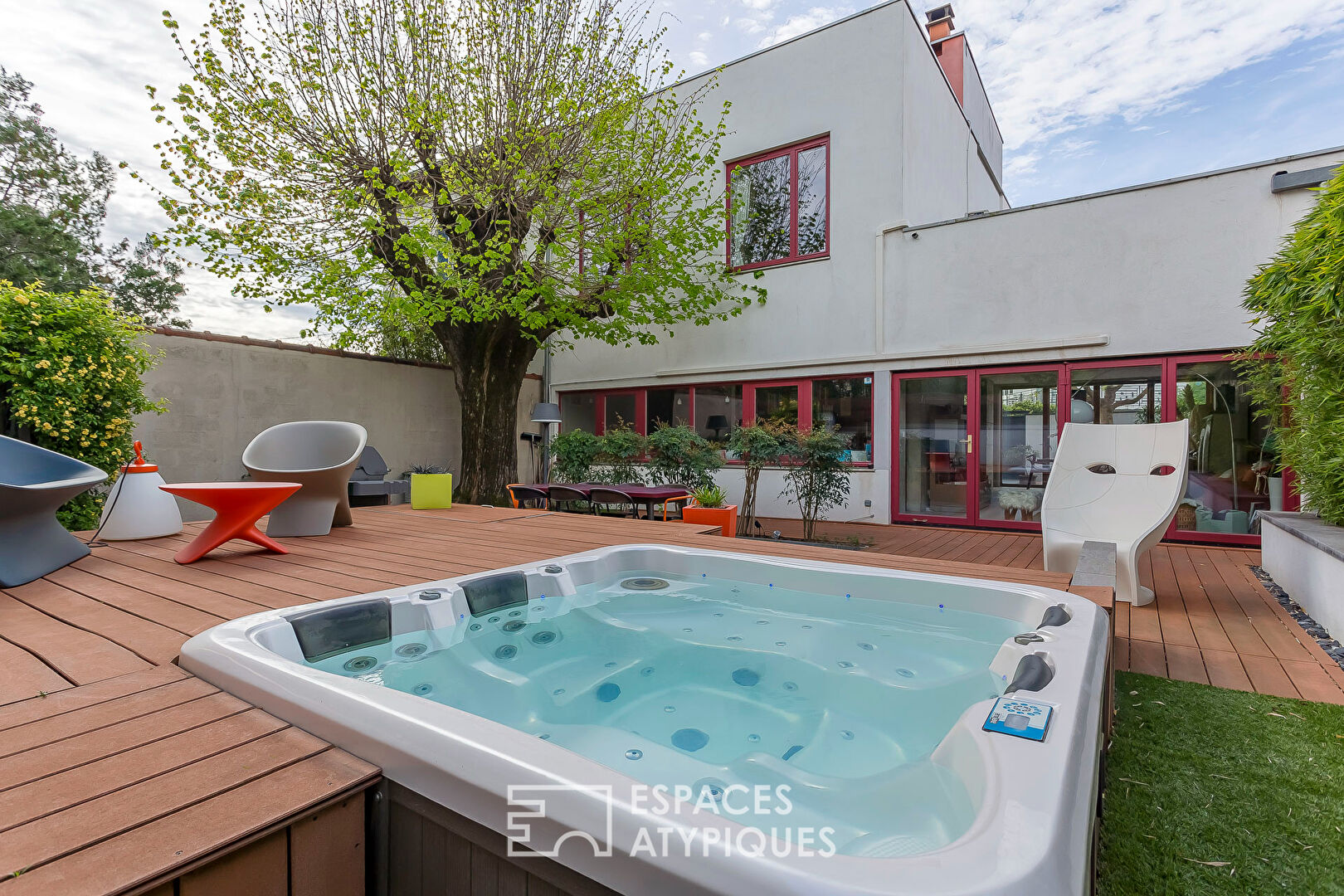 Maison d’architecte avec jardin, terrasses et spa