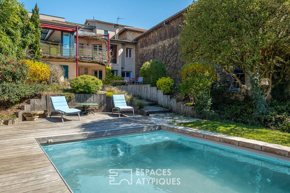 Maison familliale au centre de Dardilly le haut avec piscine et stationnement