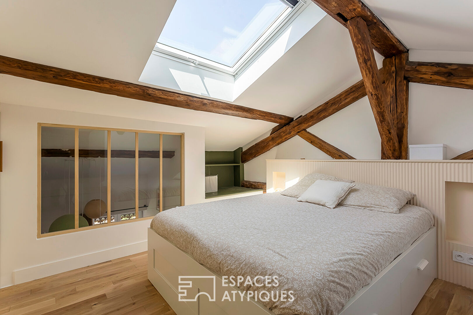 Duplex chic et cosy à proximité du métro ligne D