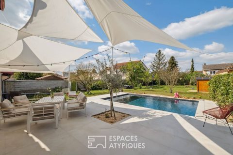 Bâtisse de charme rénovée avec piscine