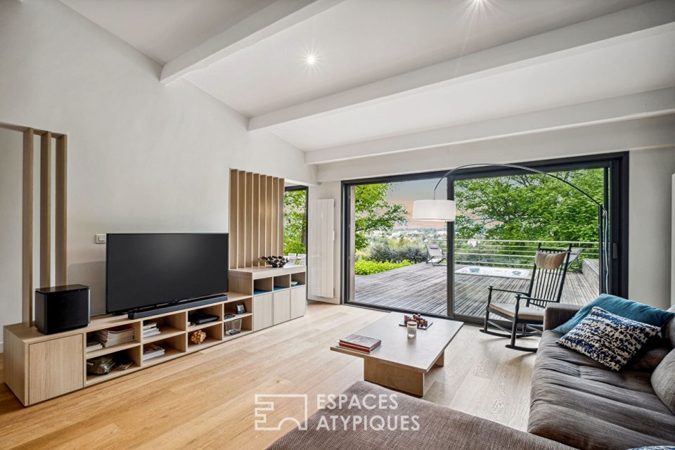 Maison rénovée par un architecte avec vue sur les monts du lyonnais
