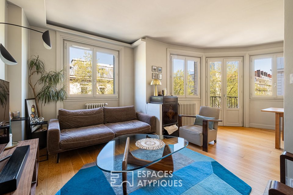 Ancien rénové avec balcon et vue sur la Préfecture