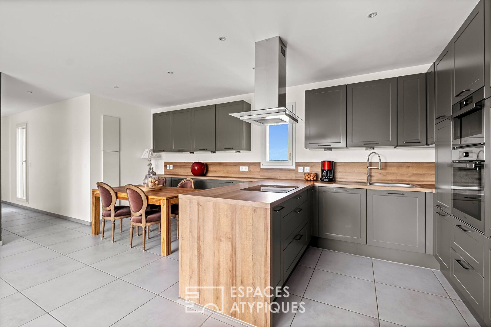 Appartement dernier étage contemporain
