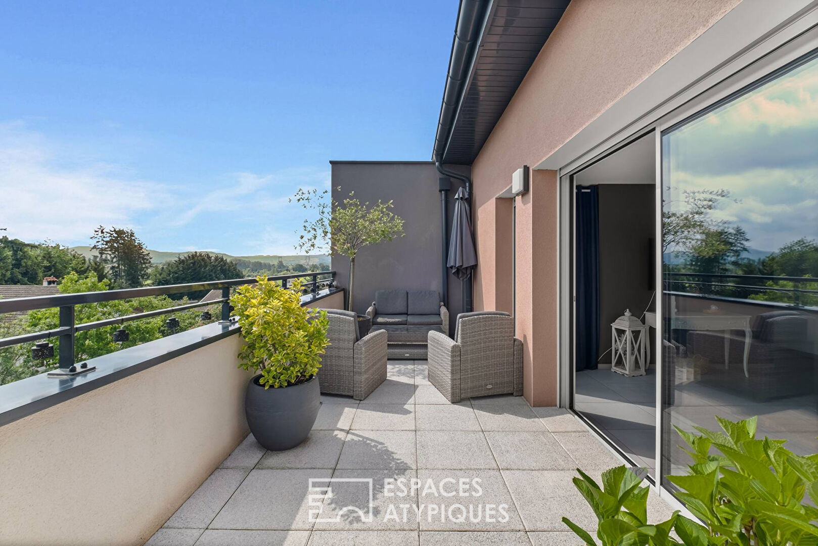 Appartement dernier étage contemporain