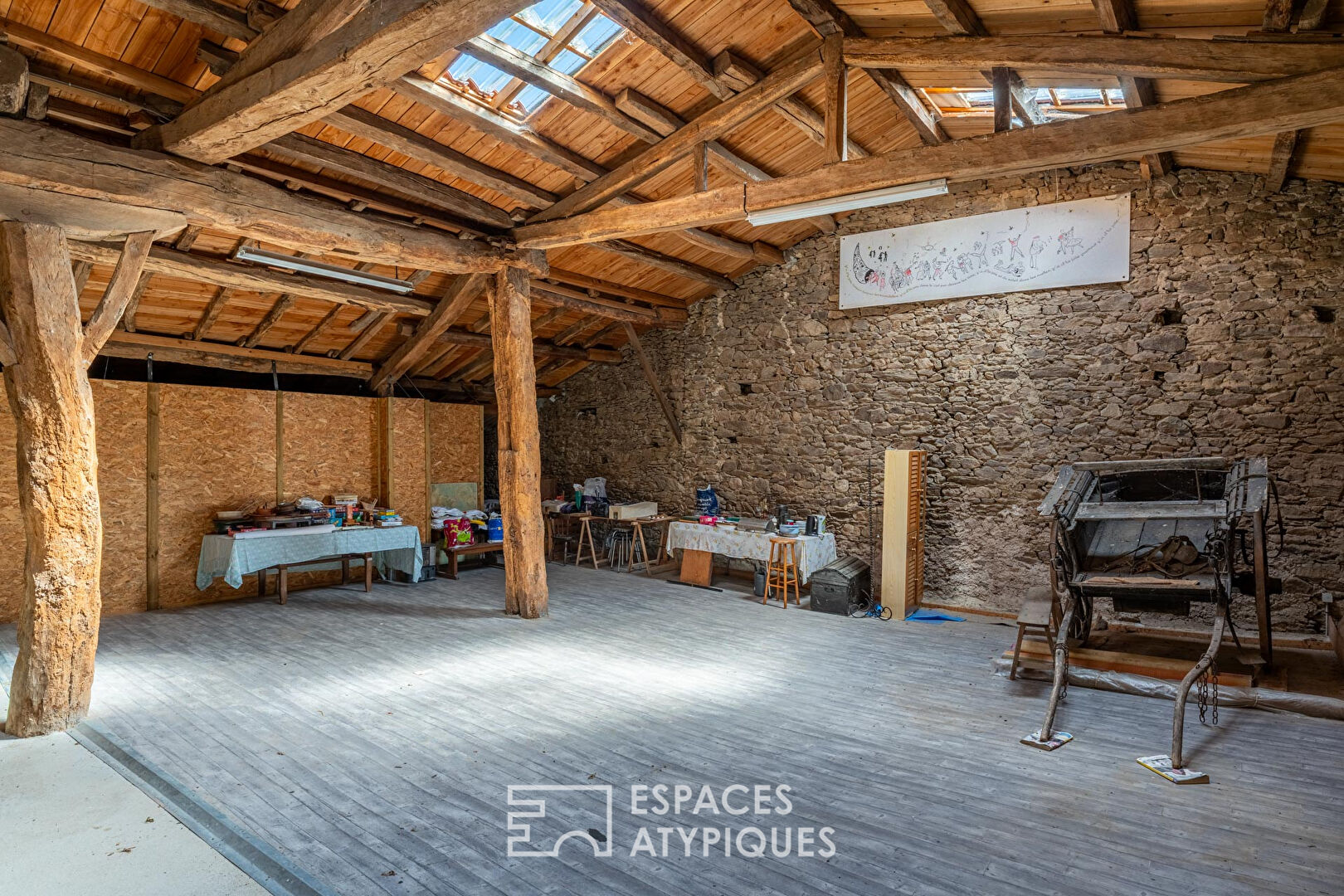 Ferme rénovée avec piscine dans les monts du lyonnais